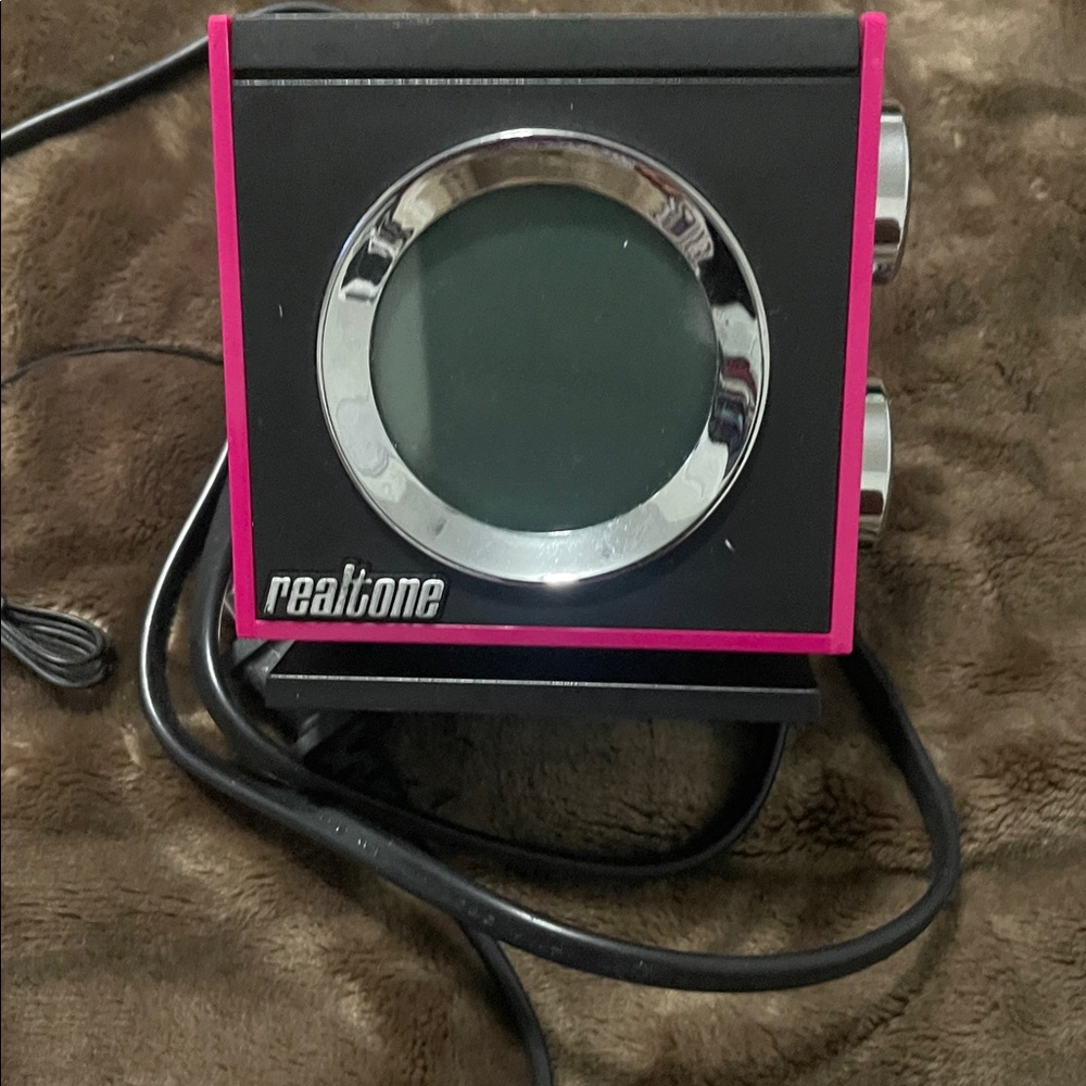 Realtone alarm clock  
